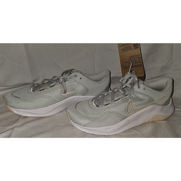 Nike Legend Essential 3 Next Nature Women's Workout Shoes - Picture 3 of 6